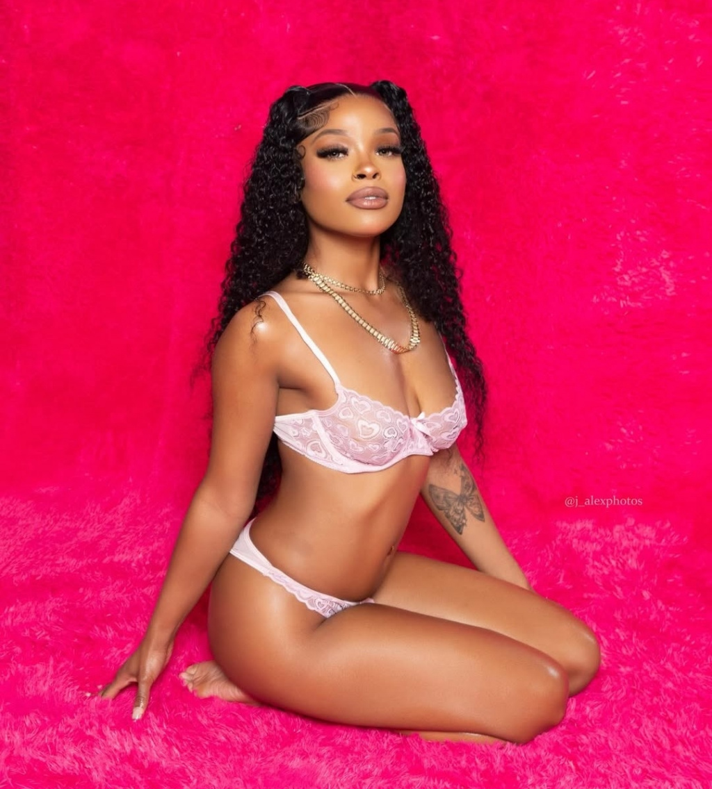 Эллина: проститутки индивидуалки в Ярославле